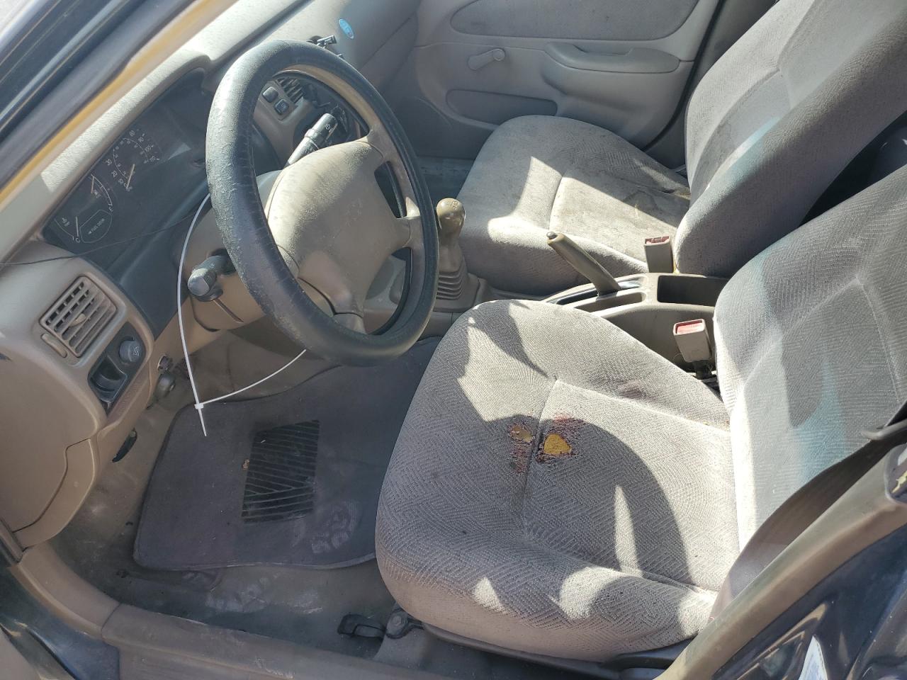 1999 Chevrolet Geo Prizm Base VIN: 1Y1SK5282XZ423120 Lot: 64604594