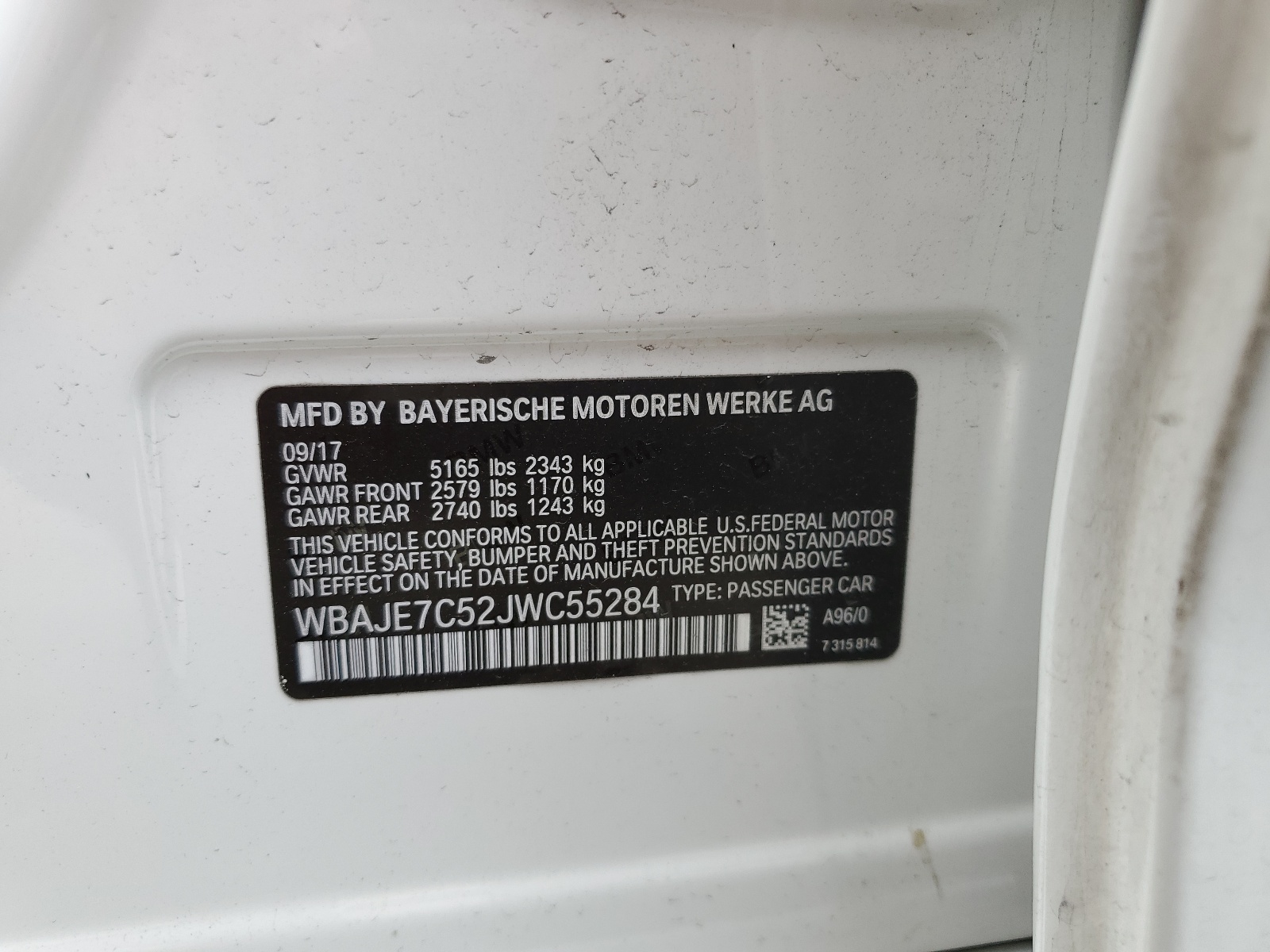 WBAJE7C52JWC55284 2018 BMW 540 Xi