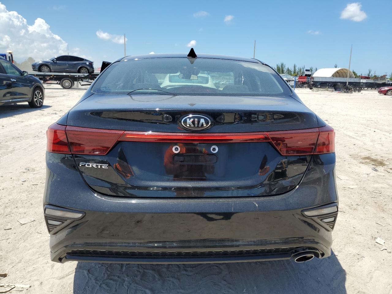 2019 Kia Forte Fe VIN: 3KPF24AD7KE085796 Lot: 64829644