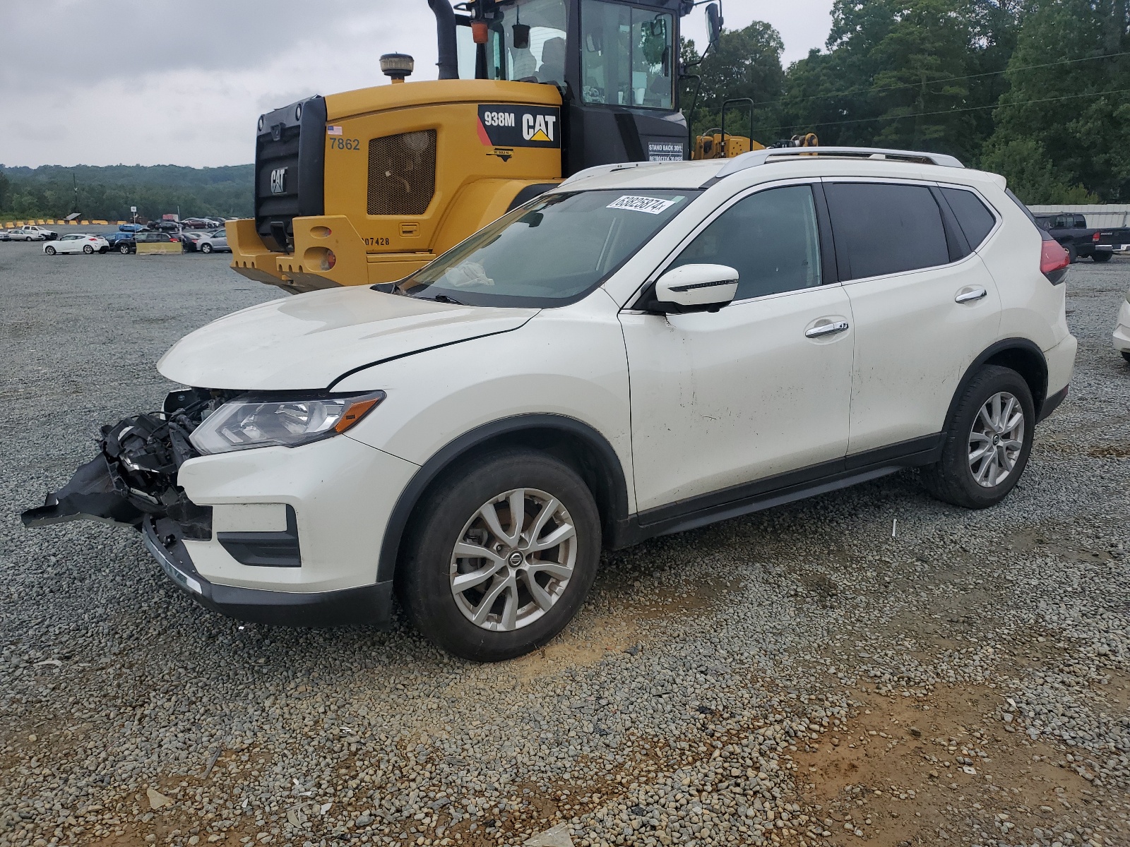 2017 Nissan Rogue S vin: KNMAT2MT8HP570553