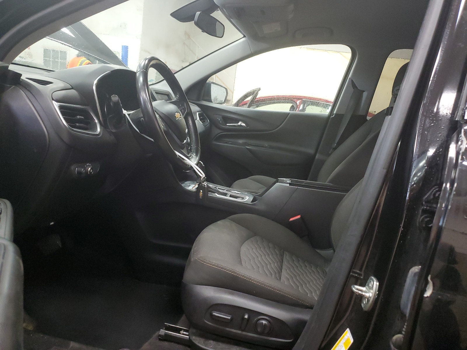 2GNAXUEV0K6206013 2019 Chevrolet Equinox Lt