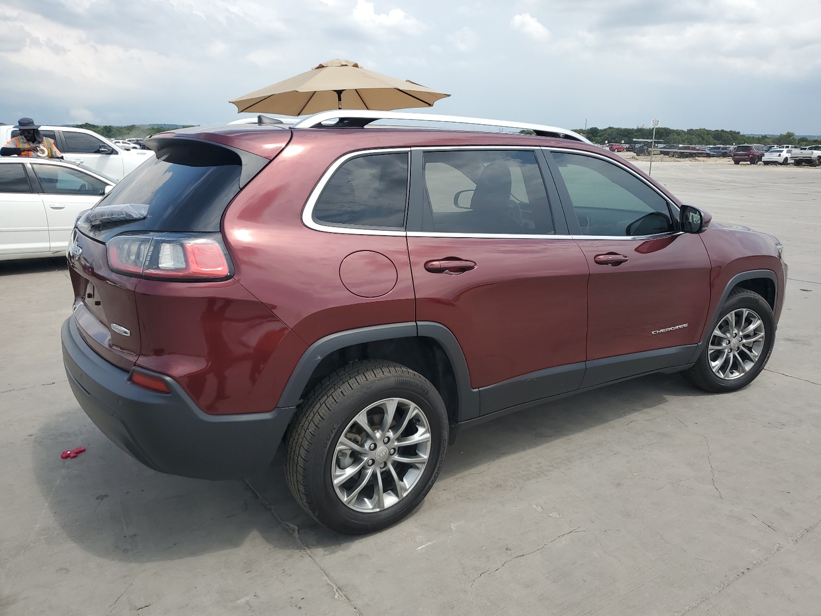 2020 Jeep Cherokee Latitude Plus vin: 1C4PJLLB2LD511684