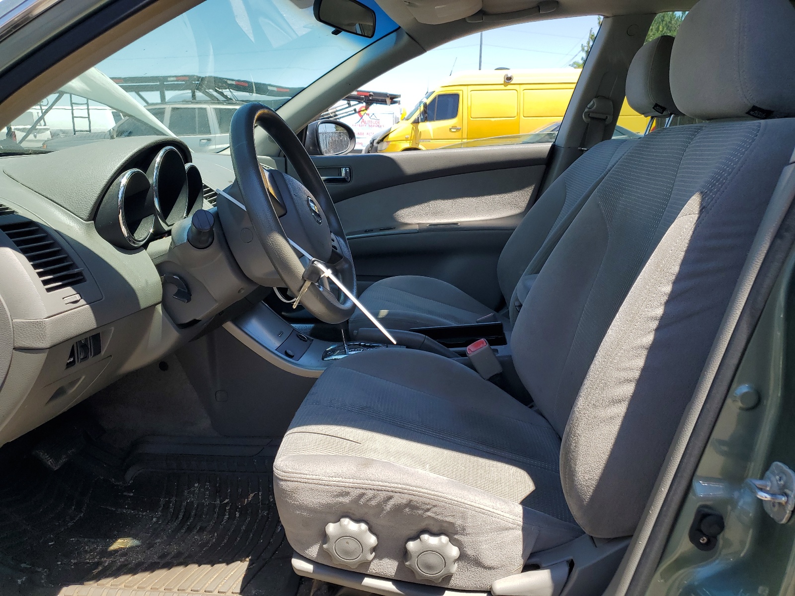 1N4AL11D15C208404 2005 Nissan Altima S