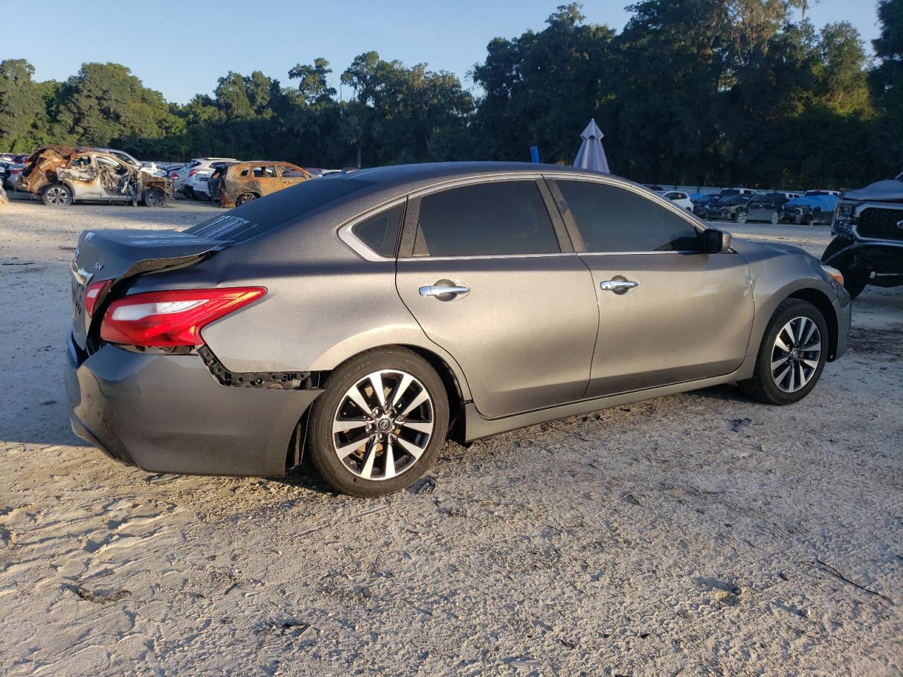 2017 Nissan Altima 2.5 VIN: 1N4AL3APXHC111678 Lot: 61565404