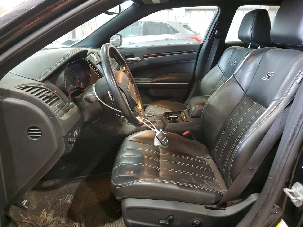 2020 Chrysler 300 - Image 7