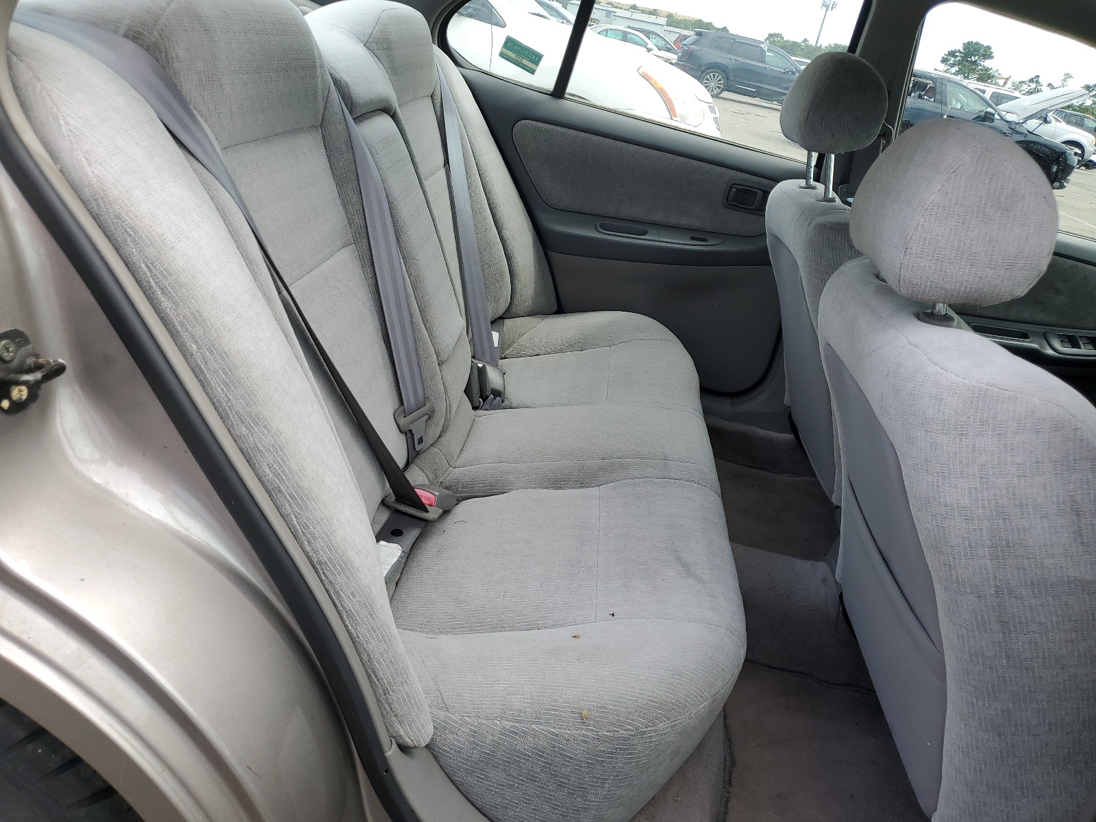 1N4DL01D0YC229112 2000 Nissan Altima Xe