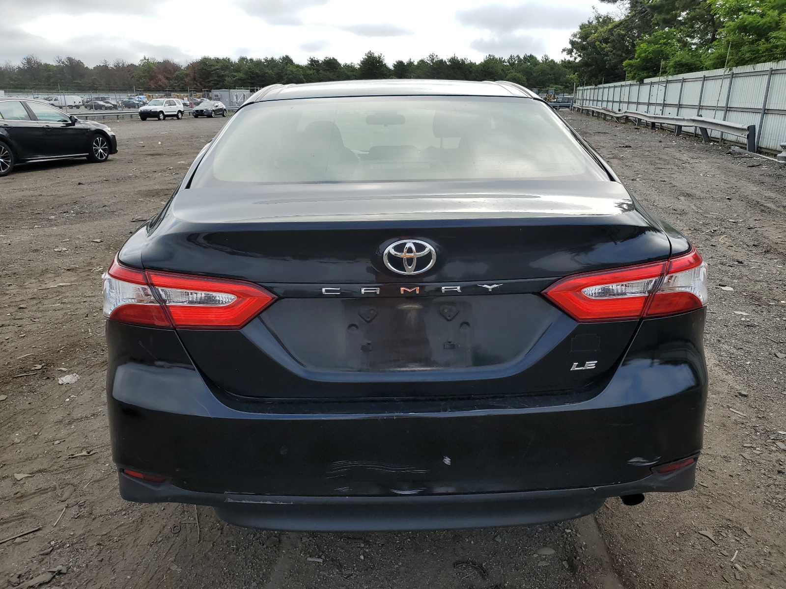 2018 Toyota Camry L vin: JTNB11HK2J3018691