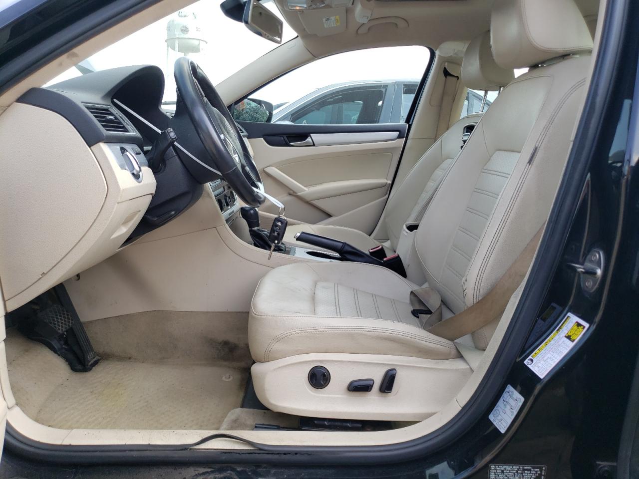 2013 Volkswagen Passat Se VIN: 1VWBM7A37DC136898 Lot: 63333344