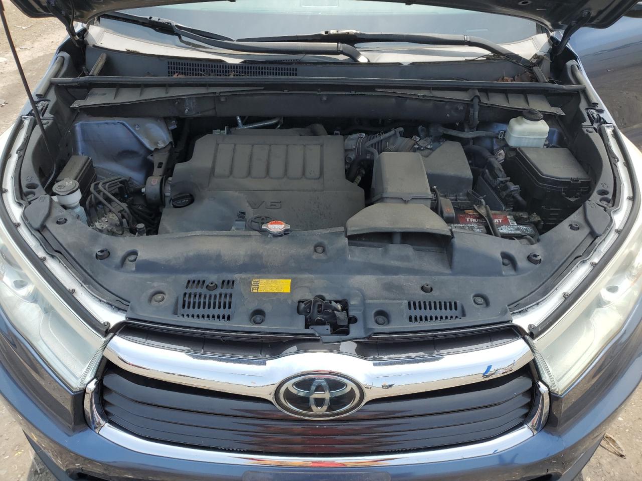 2015 Toyota Highlander Limited VIN: 5TDDKRFH2FS201661 Lot: 64801054