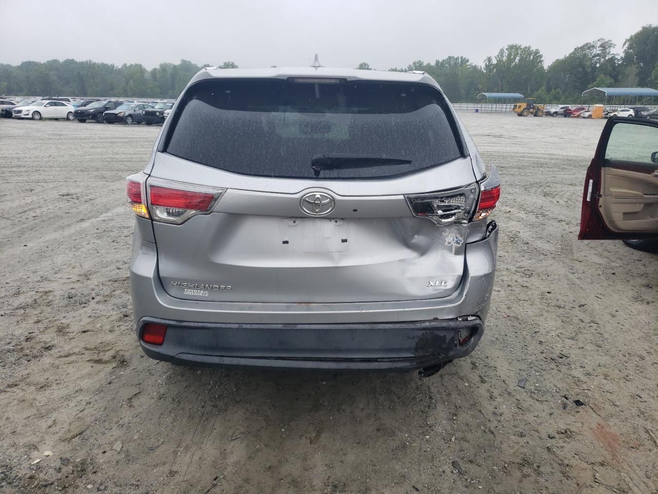 5TDKKRFH1GS145902 2016 Toyota Highlander Xle