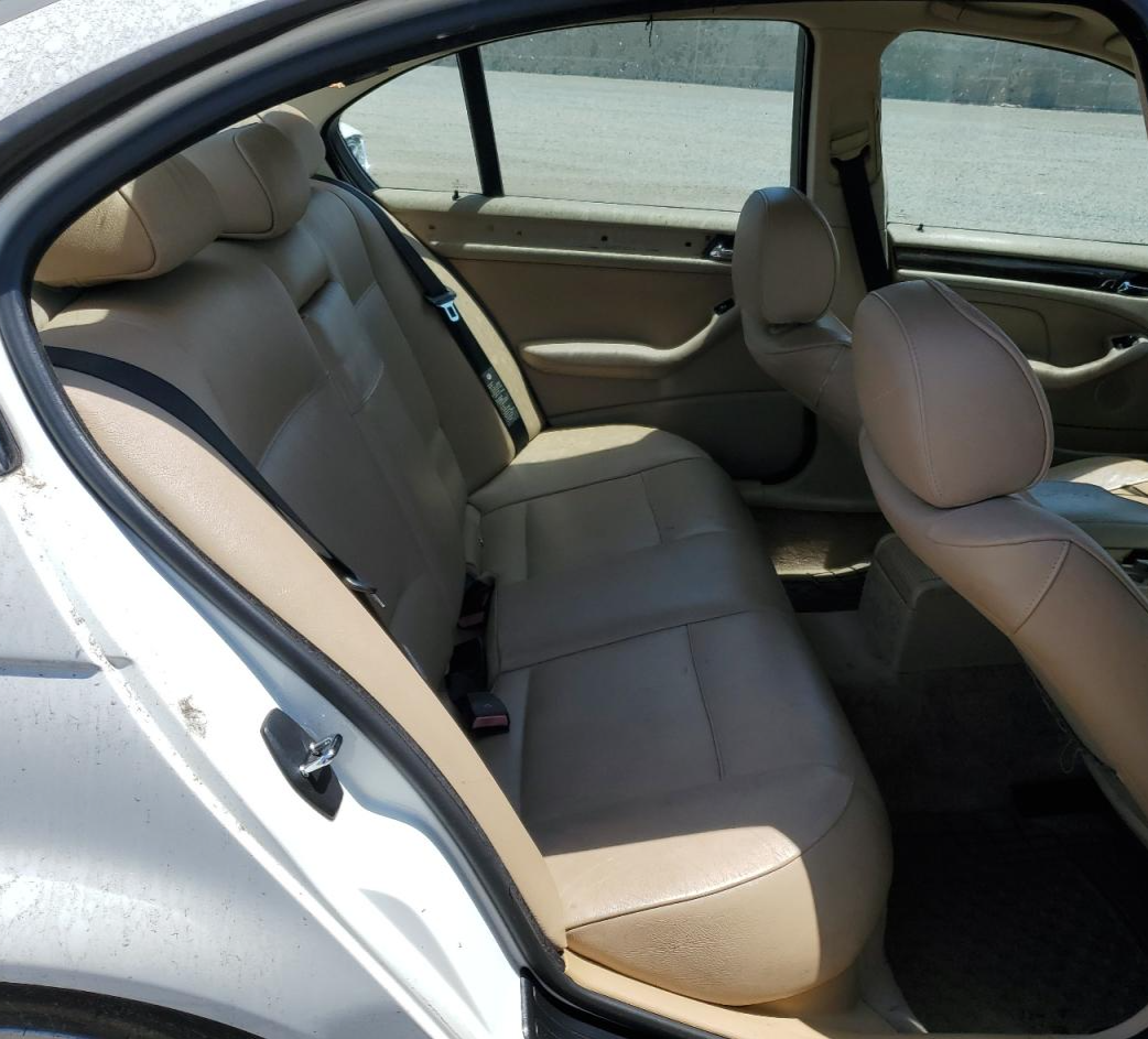 WBAET37444NJ42543 2004 BMW 325 I