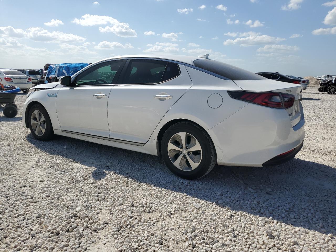 KNAGM4AD4F5087163 2015 KIA OPTIMA - Image 2