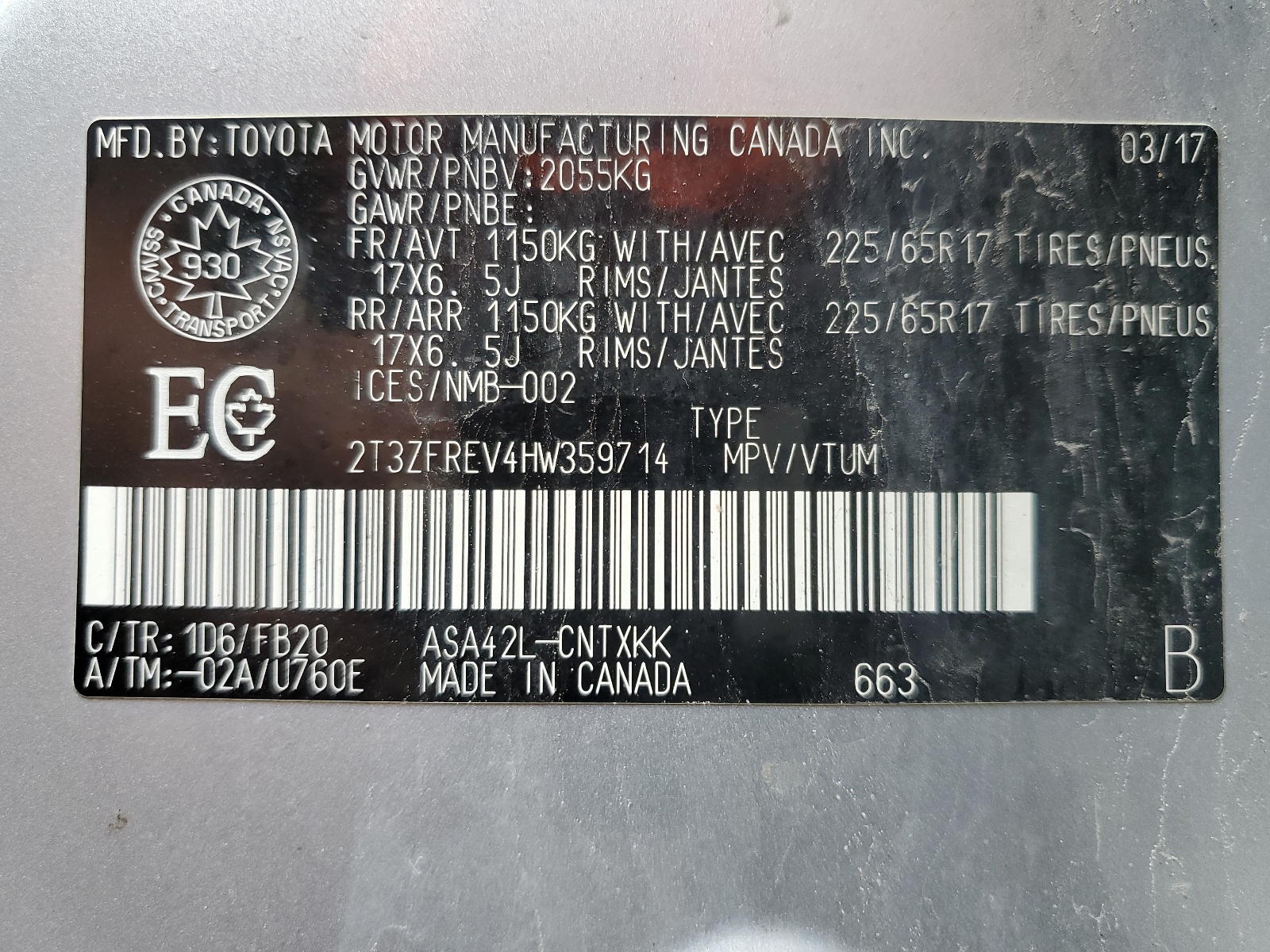 2T3ZFREV4HW359714 2017 Toyota Rav4 Le