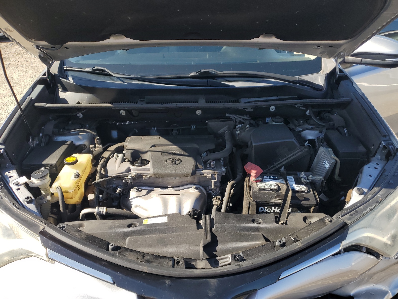 2T3WFREV7JW475482 2018 Toyota Rav4 Adventure