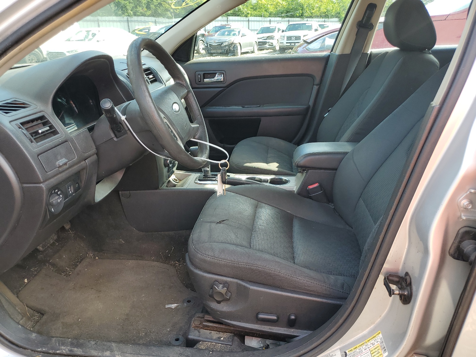 3FAHP0HA3BR219491 2011 Ford Fusion Se