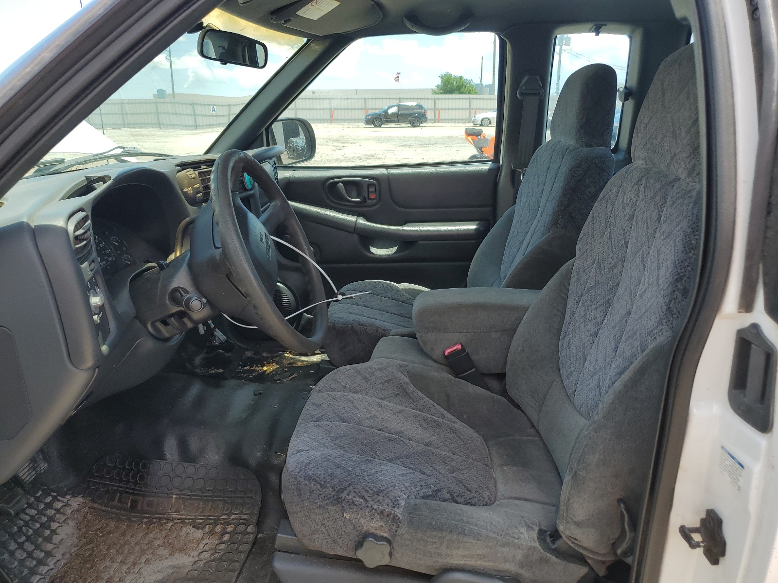 1GTCS19W228193762 2002 GMC Sonoma