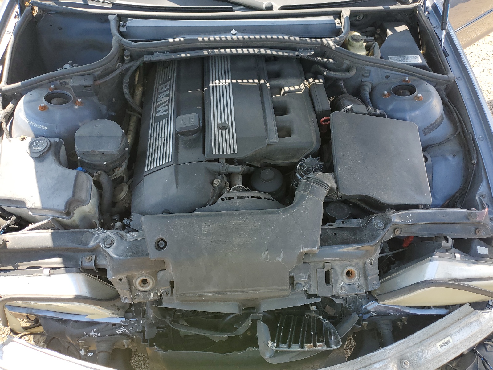 WBAAV53401FK46415 2001 BMW 330 I