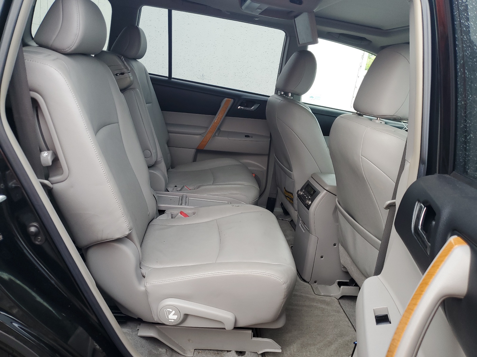 JTEEW44A882011662 2008 Toyota Highlander Hybrid Limited