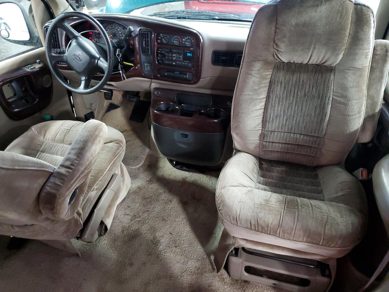 2000 Chevrolet Express G1500 VIN: 1GBFG15M0Y1201737 Lot: 64030814