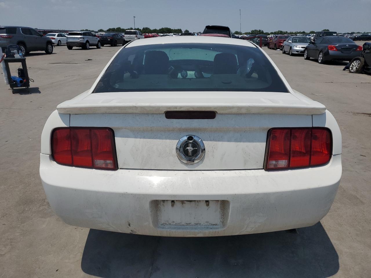 2008 Ford Mustang VIN: 1ZVHT80N485154288 Lot: 63914134