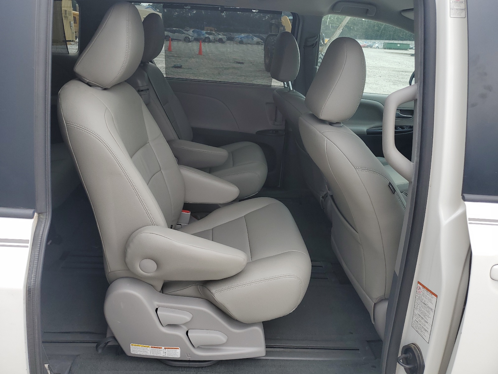 5TDKZ3DC2HS849222 2017 Toyota Sienna Le