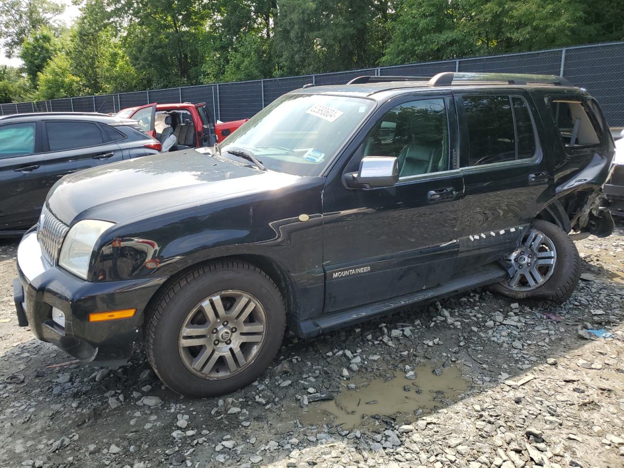 2008 Mercury Mountaineer - Image 1