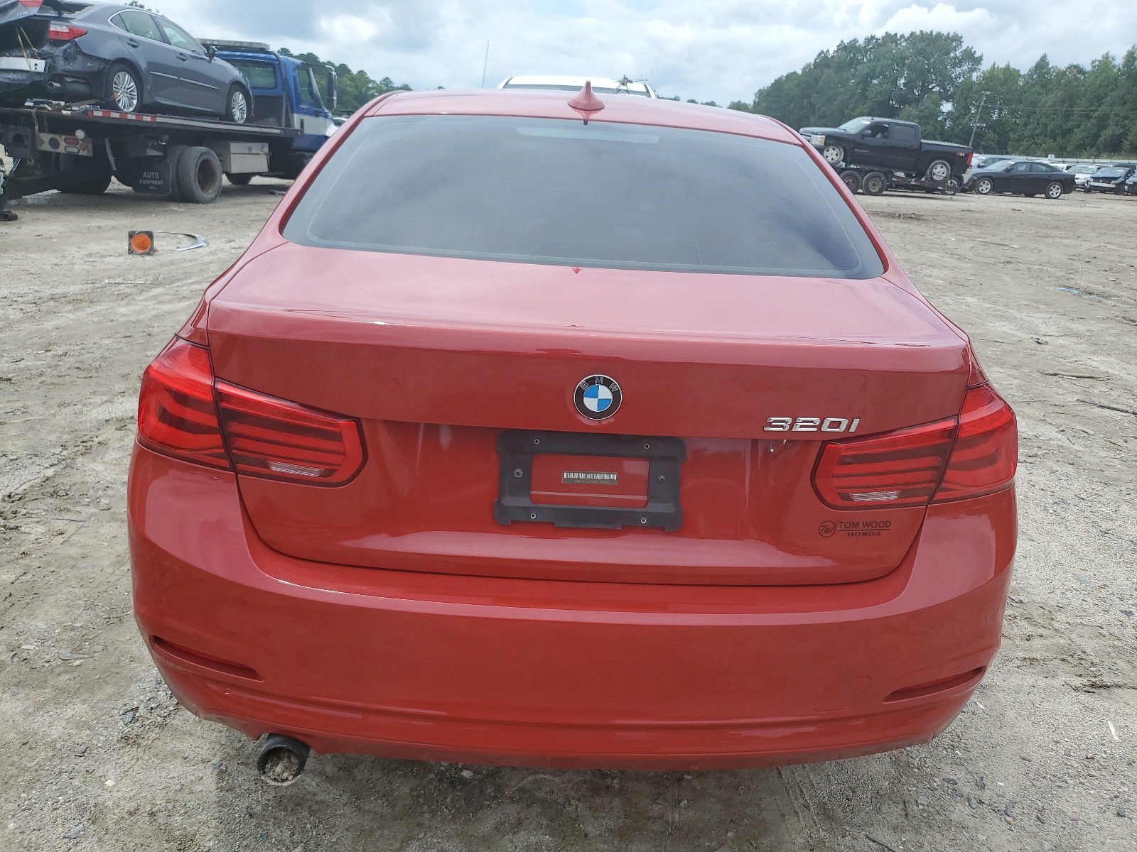 WBA8E1G54GNT99324 2016 BMW 320 I