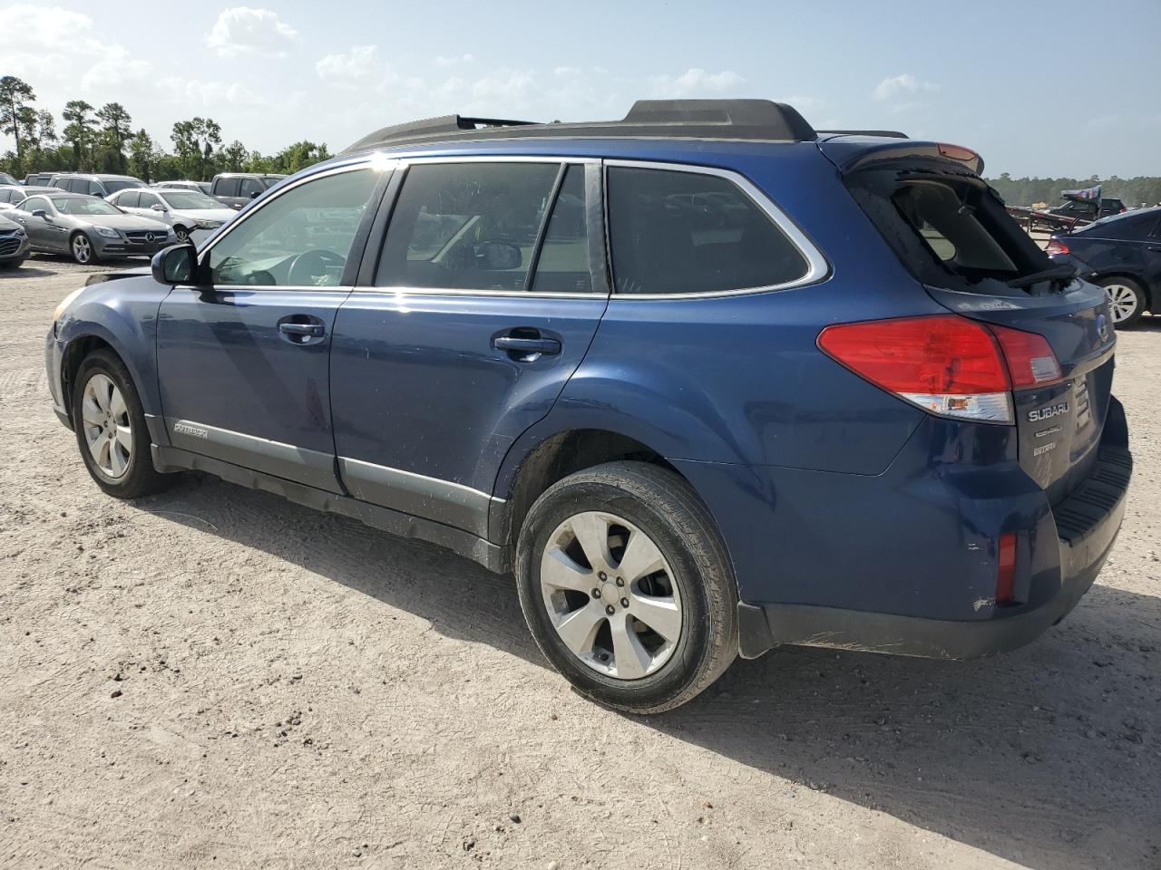 2010 Subaru Outback - Image 2