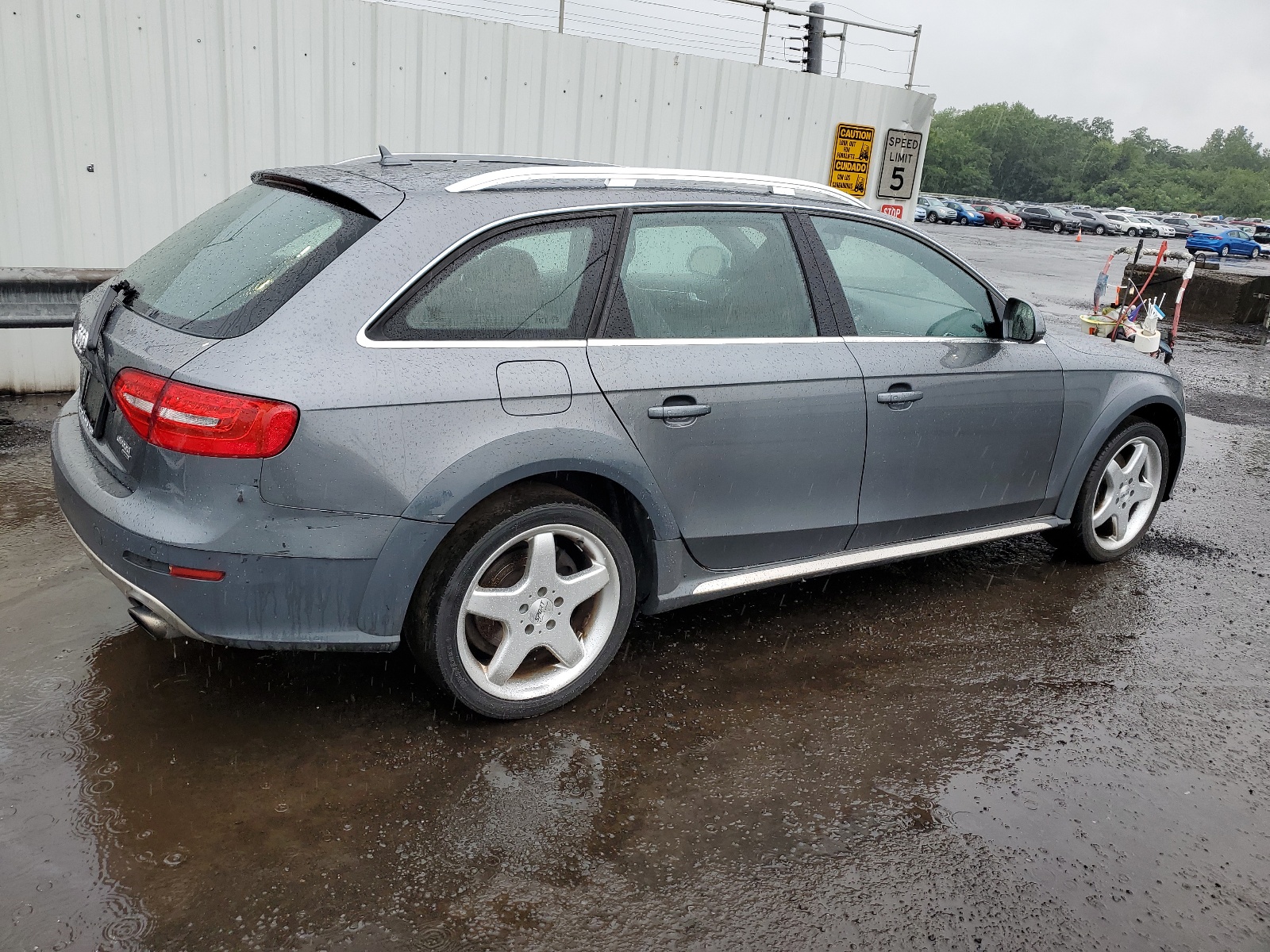 2013 Audi A4 Allroad Premium Plus vin: WA1UFAFL2DA191342