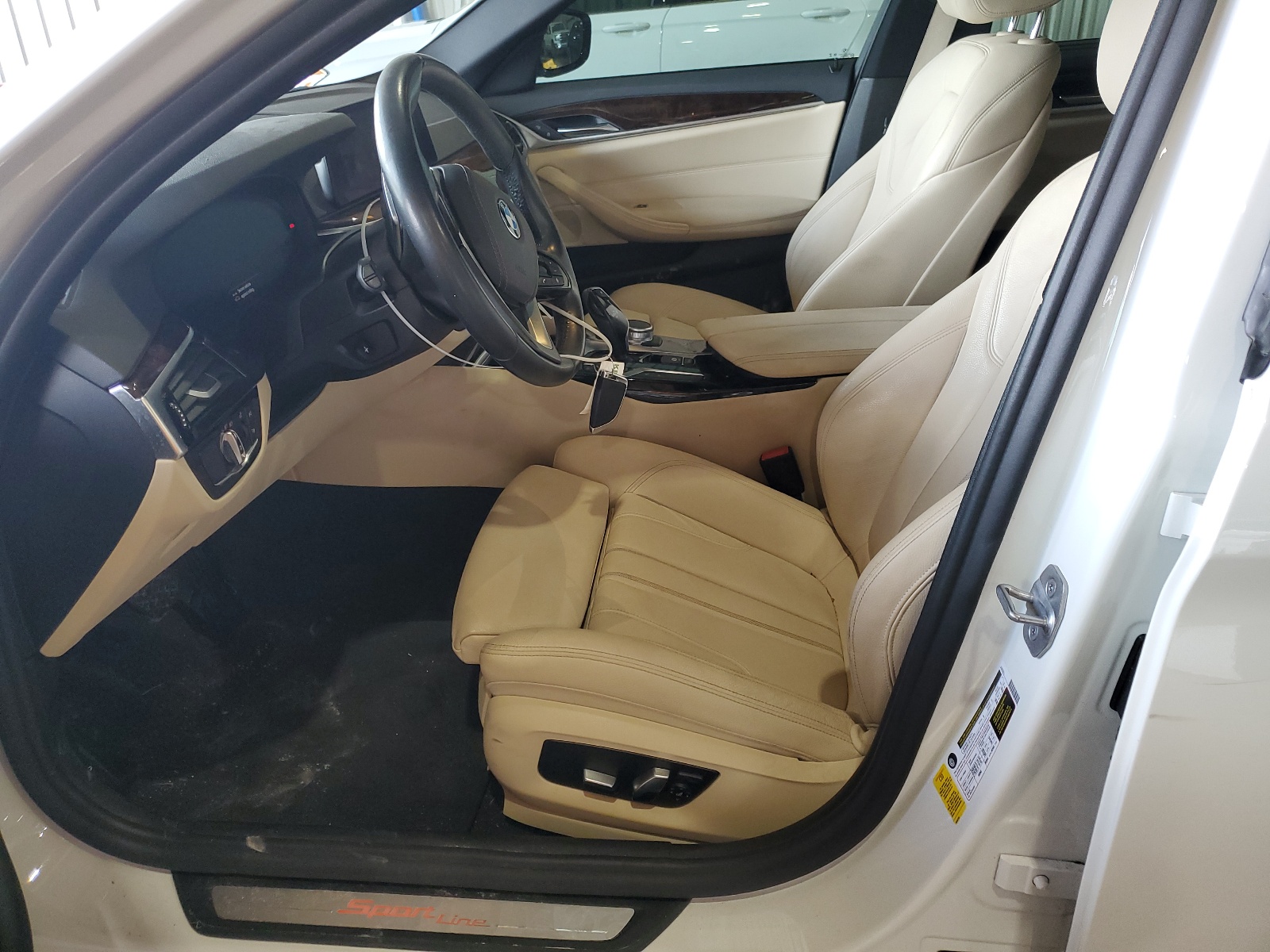 WBAJE5C5XKBM76755 2019 BMW 540 I