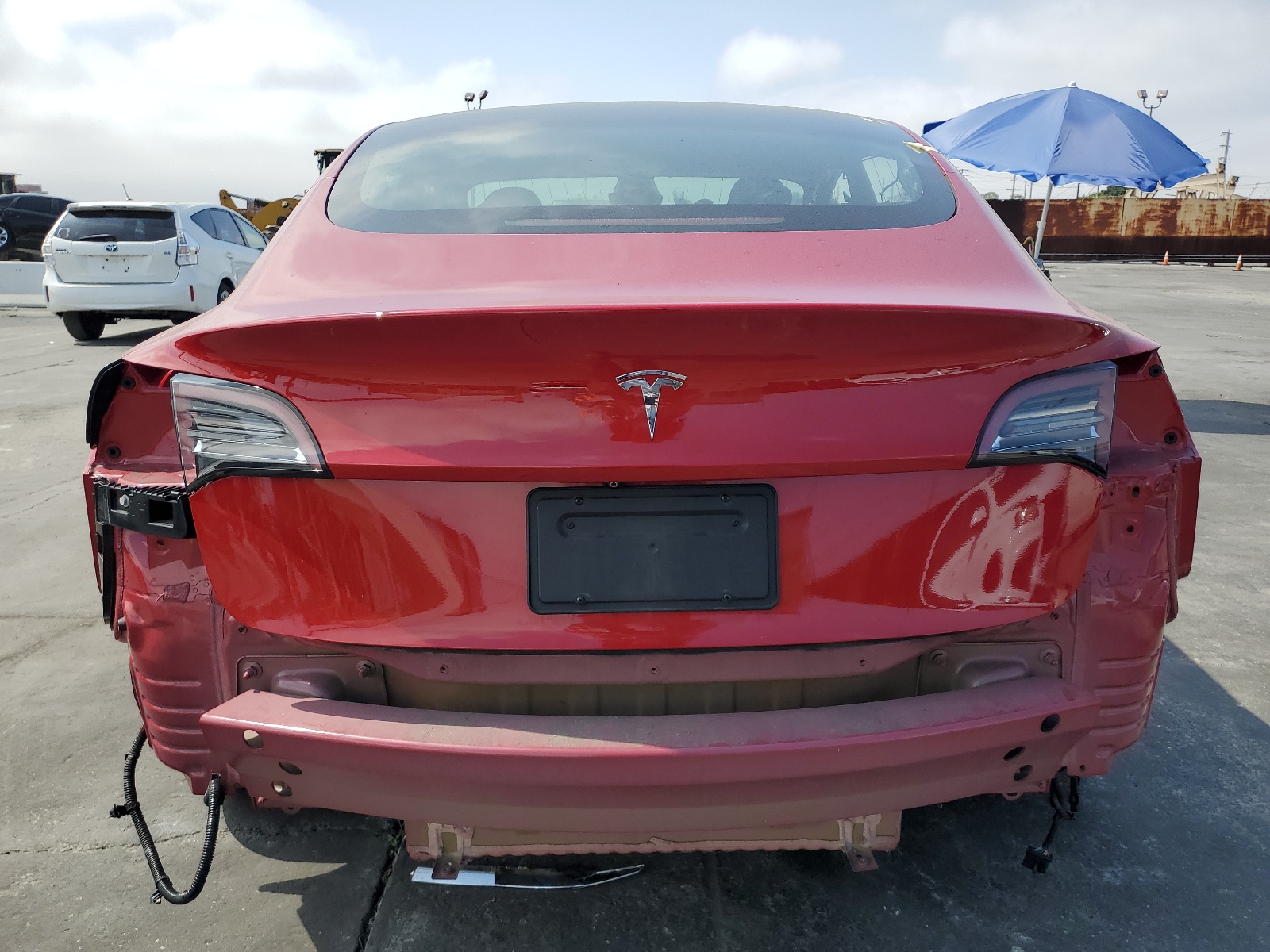 2019 Tesla Model 3 vin: 5YJ3E1EA0KF301023