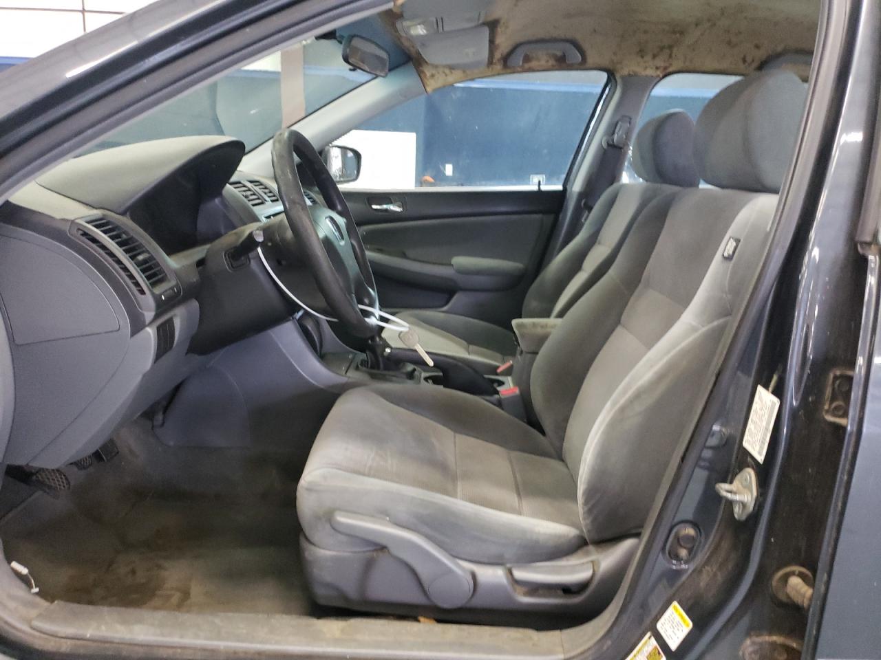 2005 Honda Accord Lx VIN: 1HGCM55435A195699 Lot: 60618014