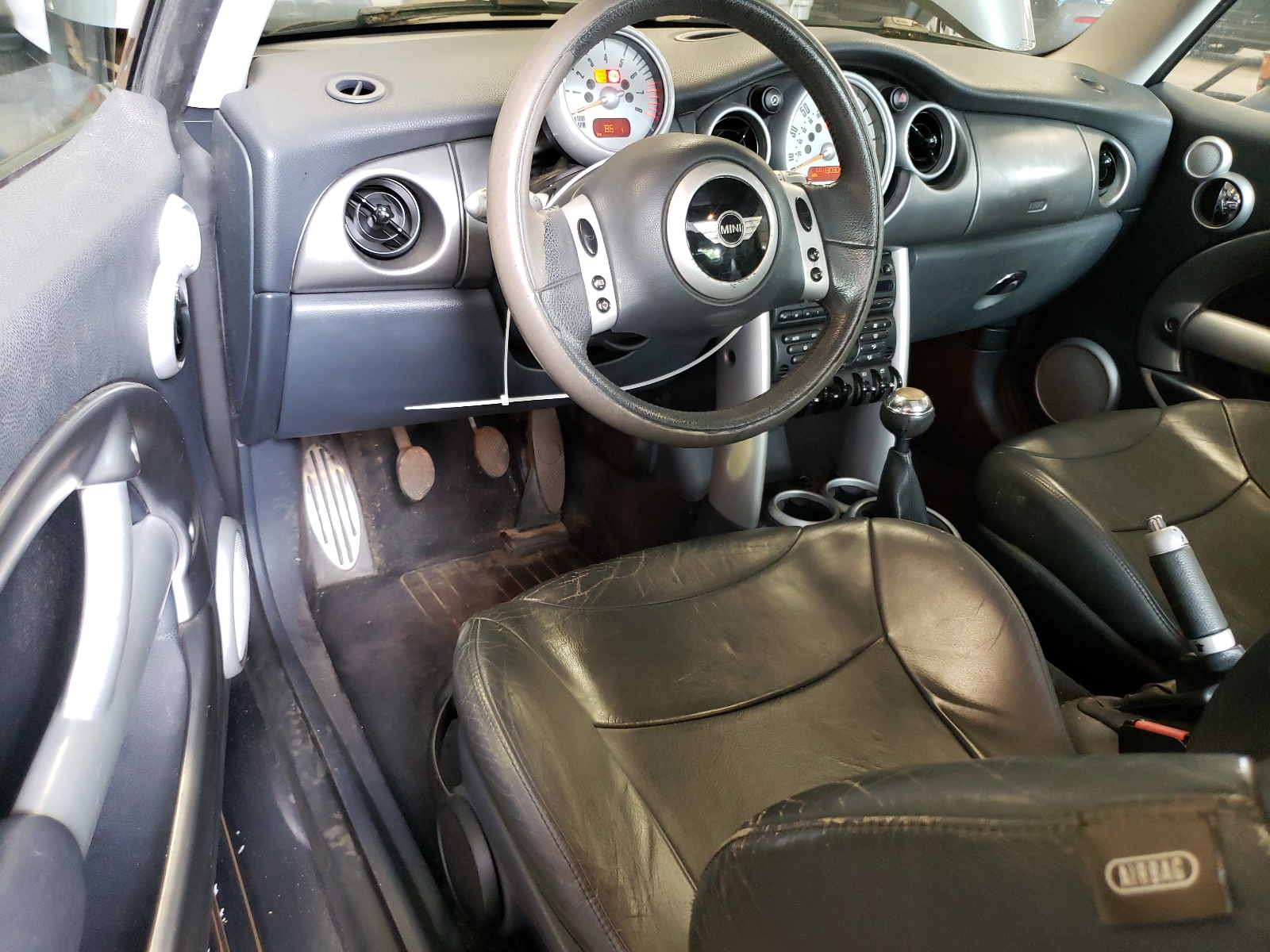 WMWRE33402TD57642 2002 Mini Cooper S