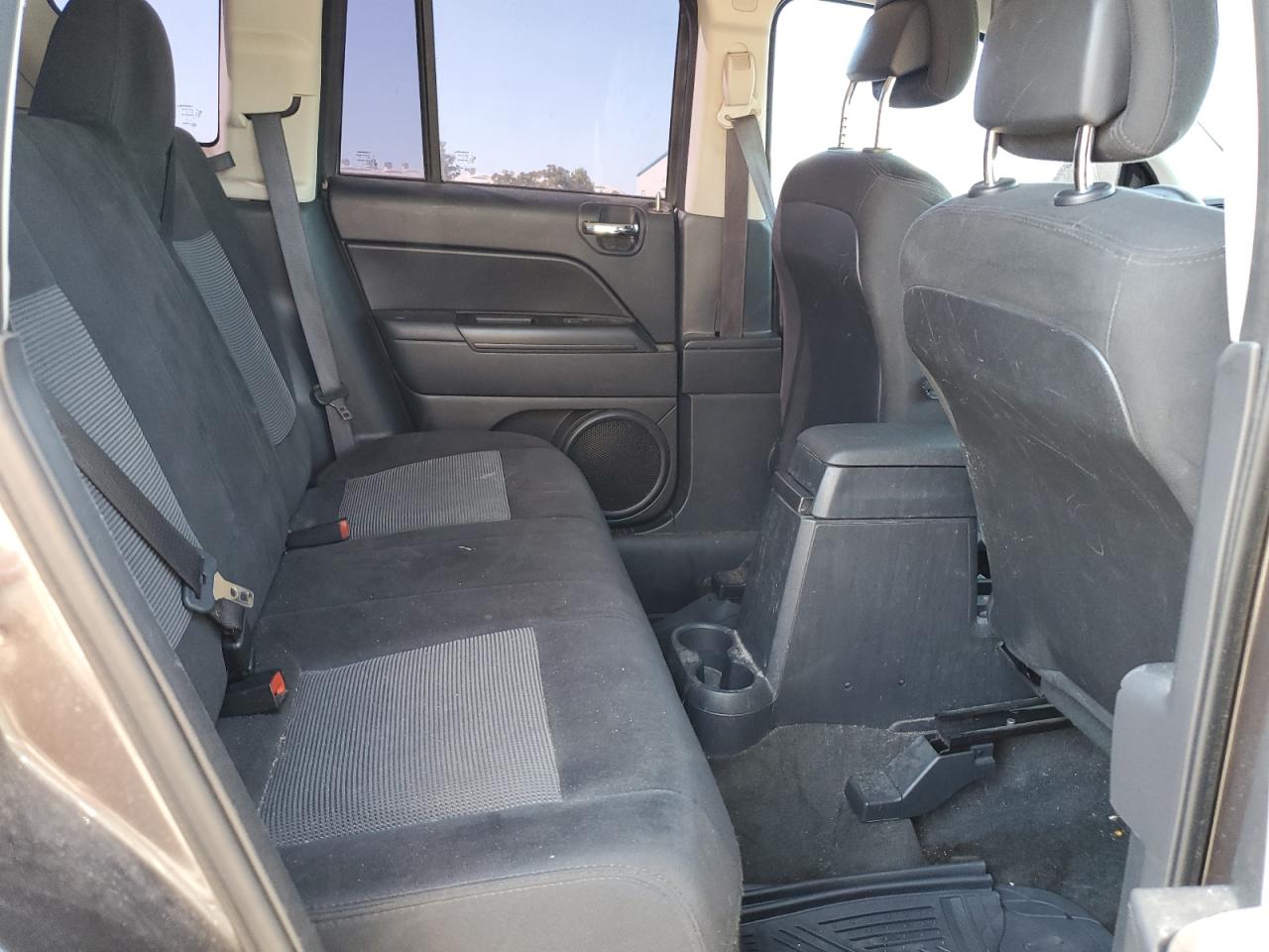 2016 Jeep Compass Sport VIN: 1C4NJCBA8GD715086 Lot: 64397614