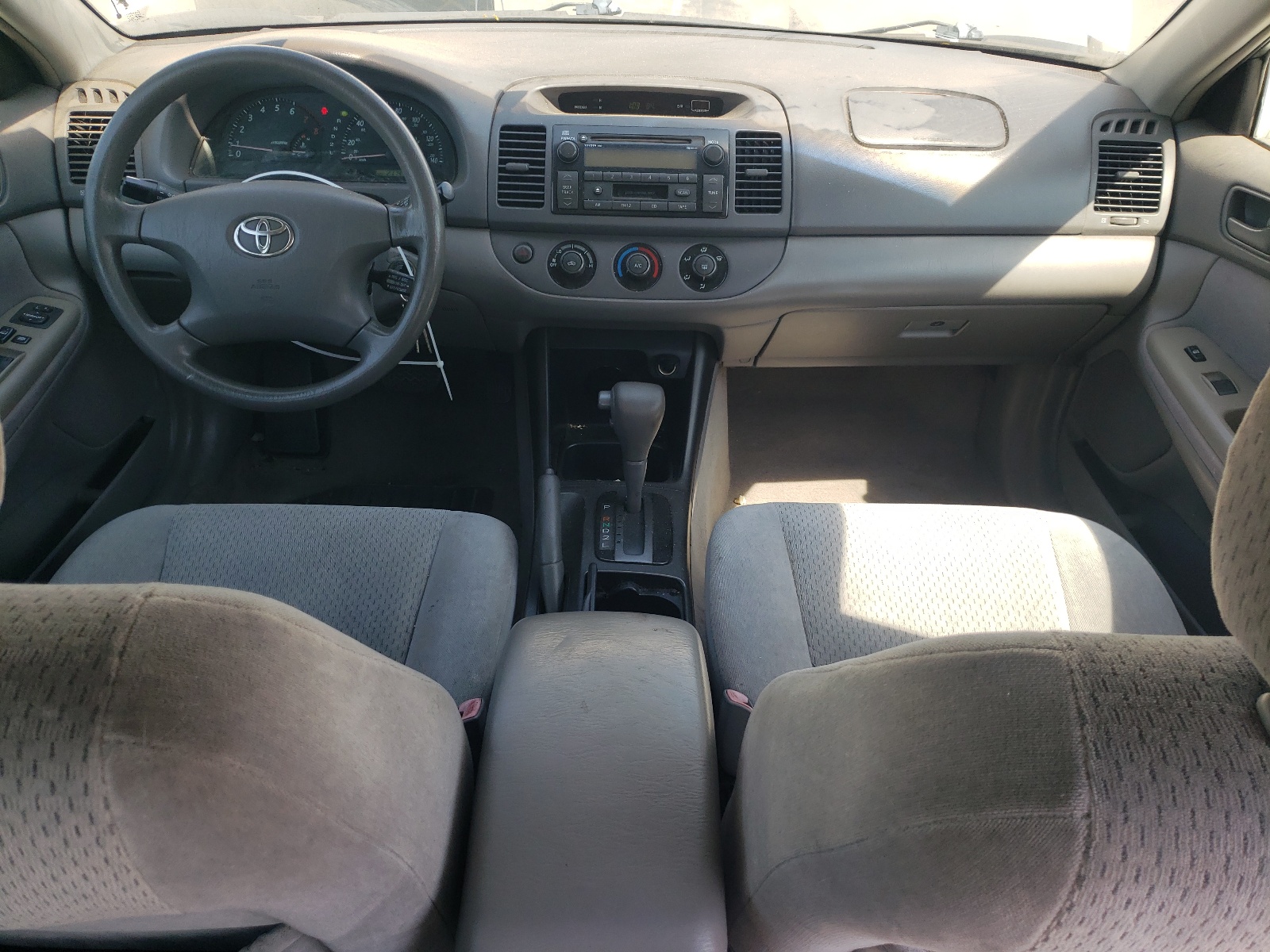 4T1BE32K24U374582 2004 Toyota Camry Le