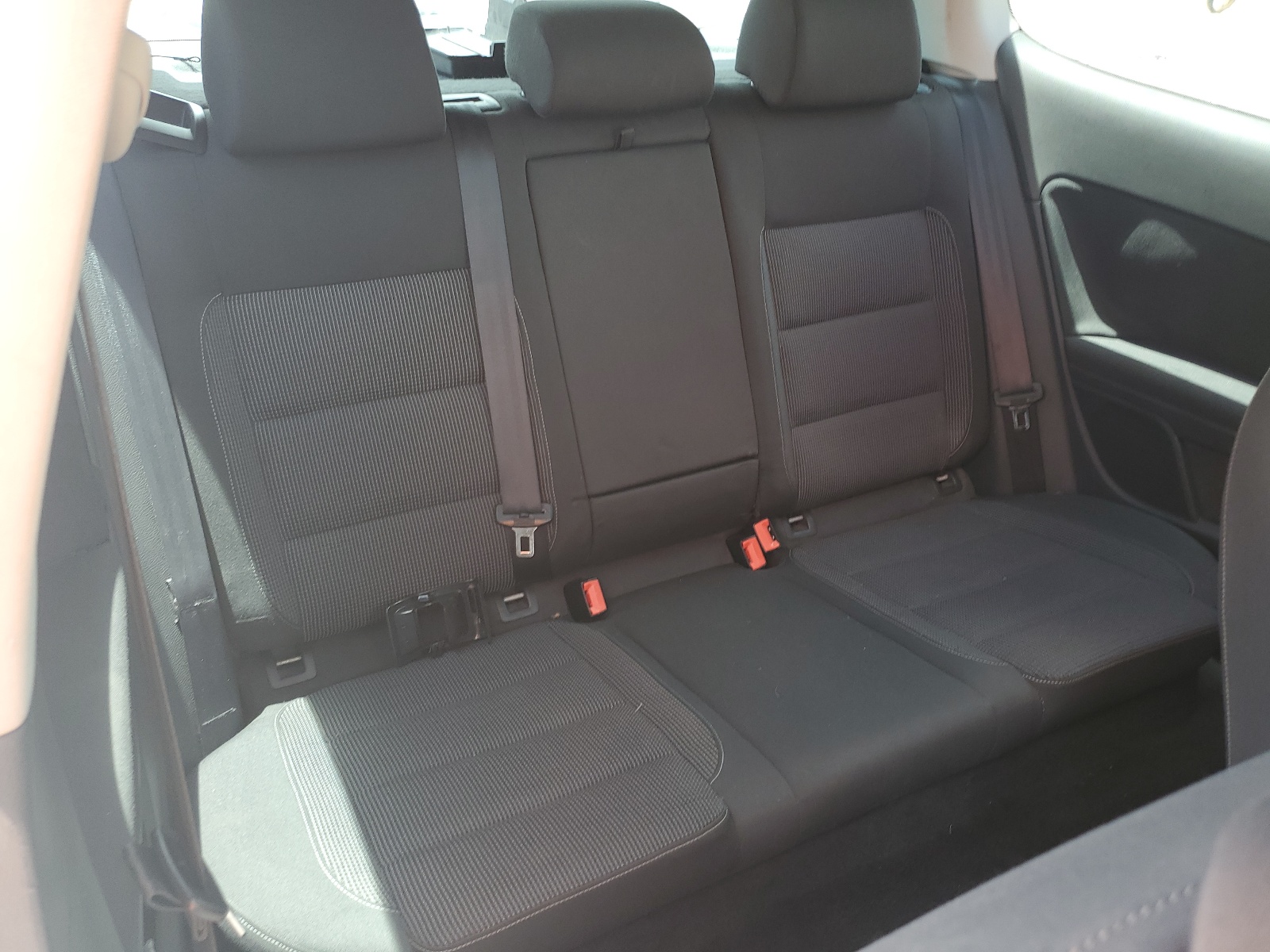 WVWAB7AJ2BW043608 2011 Volkswagen Golf