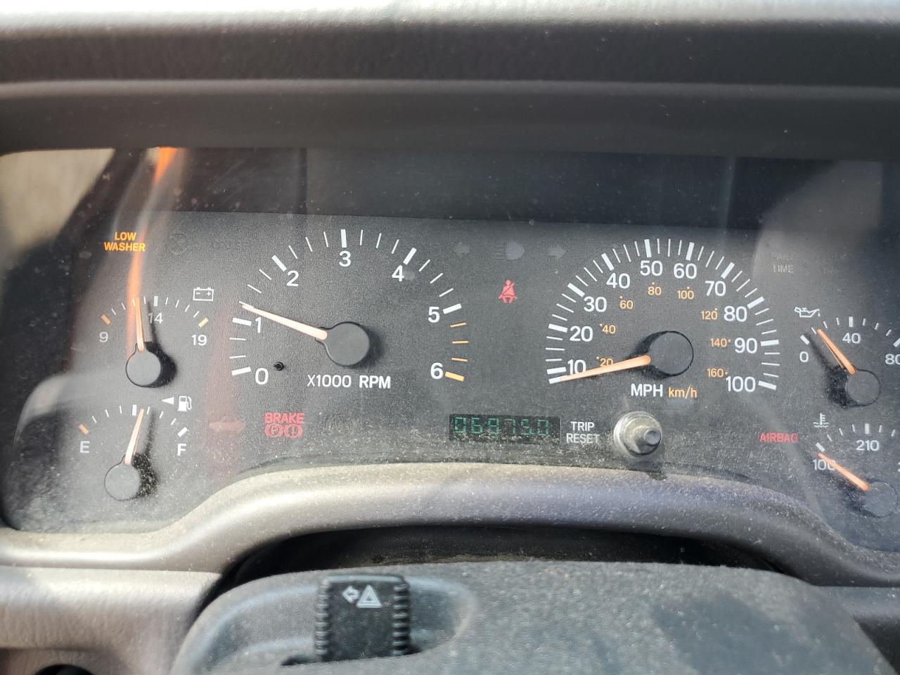 2001 Jeep Cherokee Sport VIN: 1J4FF48S31L573054 Lot: 62345104