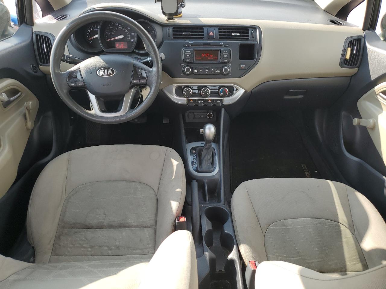 2014 Kia Rio - Image 8