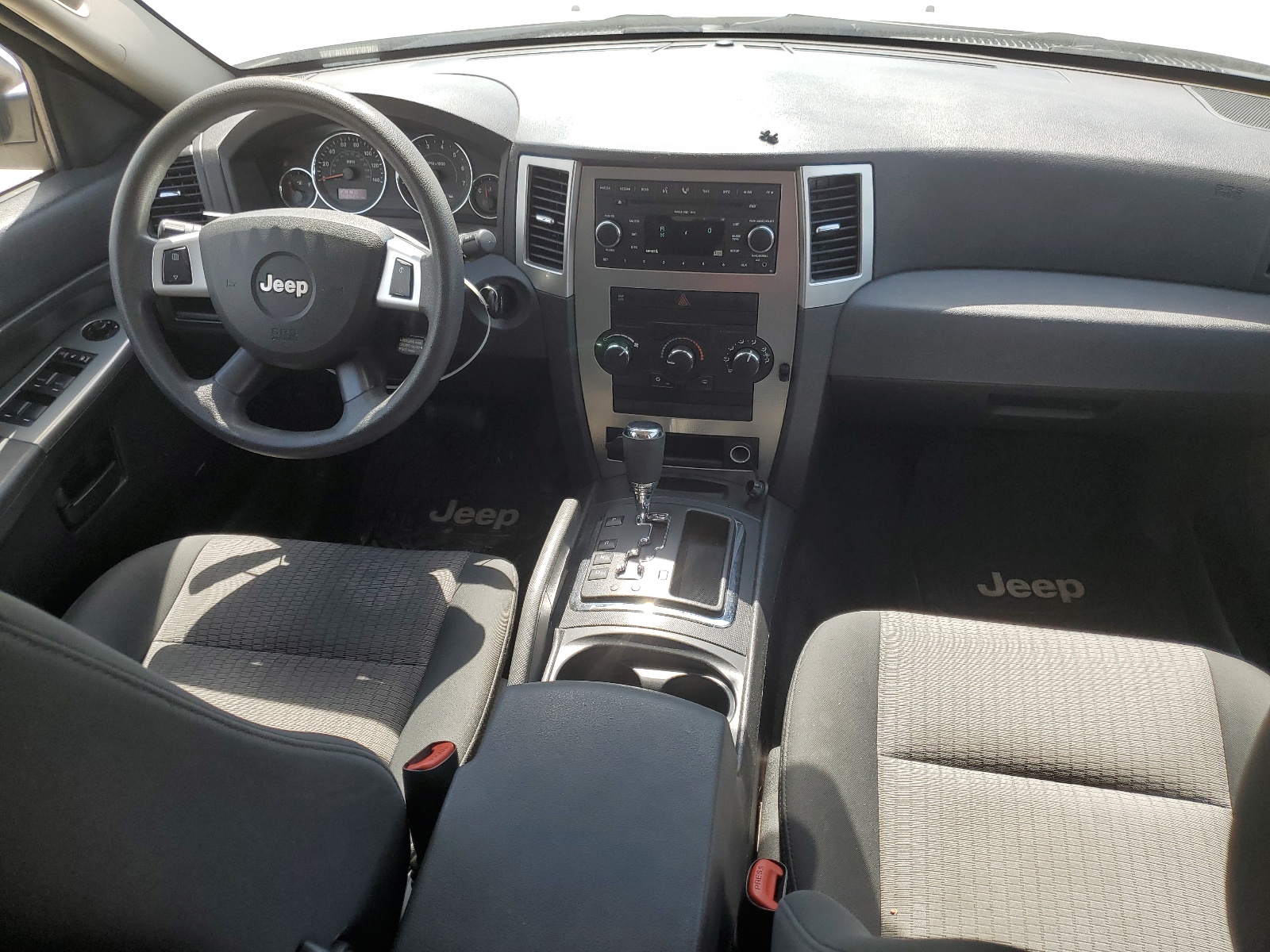 1J8GR48K18C206190 2008 Jeep Grand Cherokee Laredo