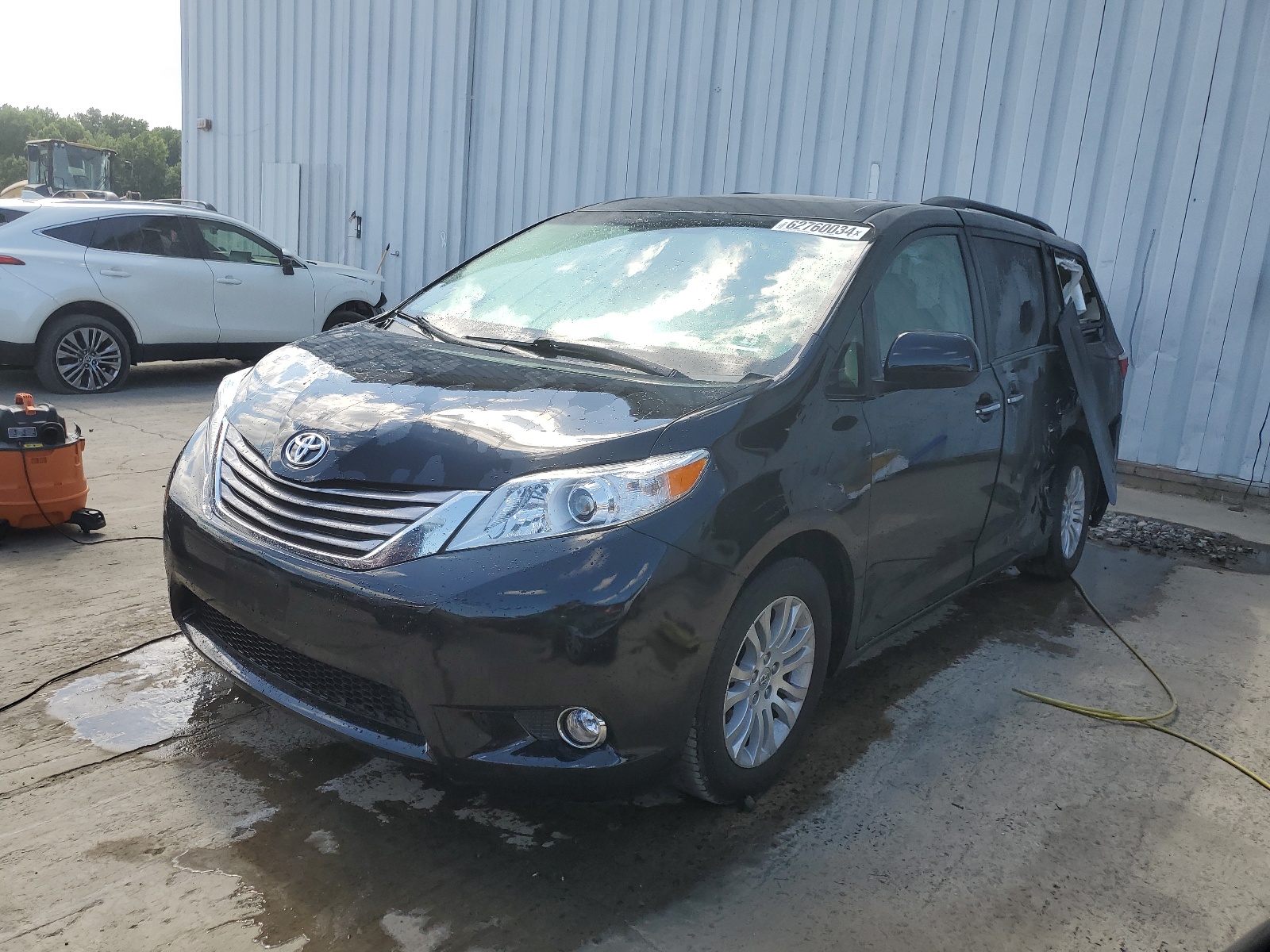 2016 Toyota Sienna Xle vin: 5TDYK3DC7GS712791