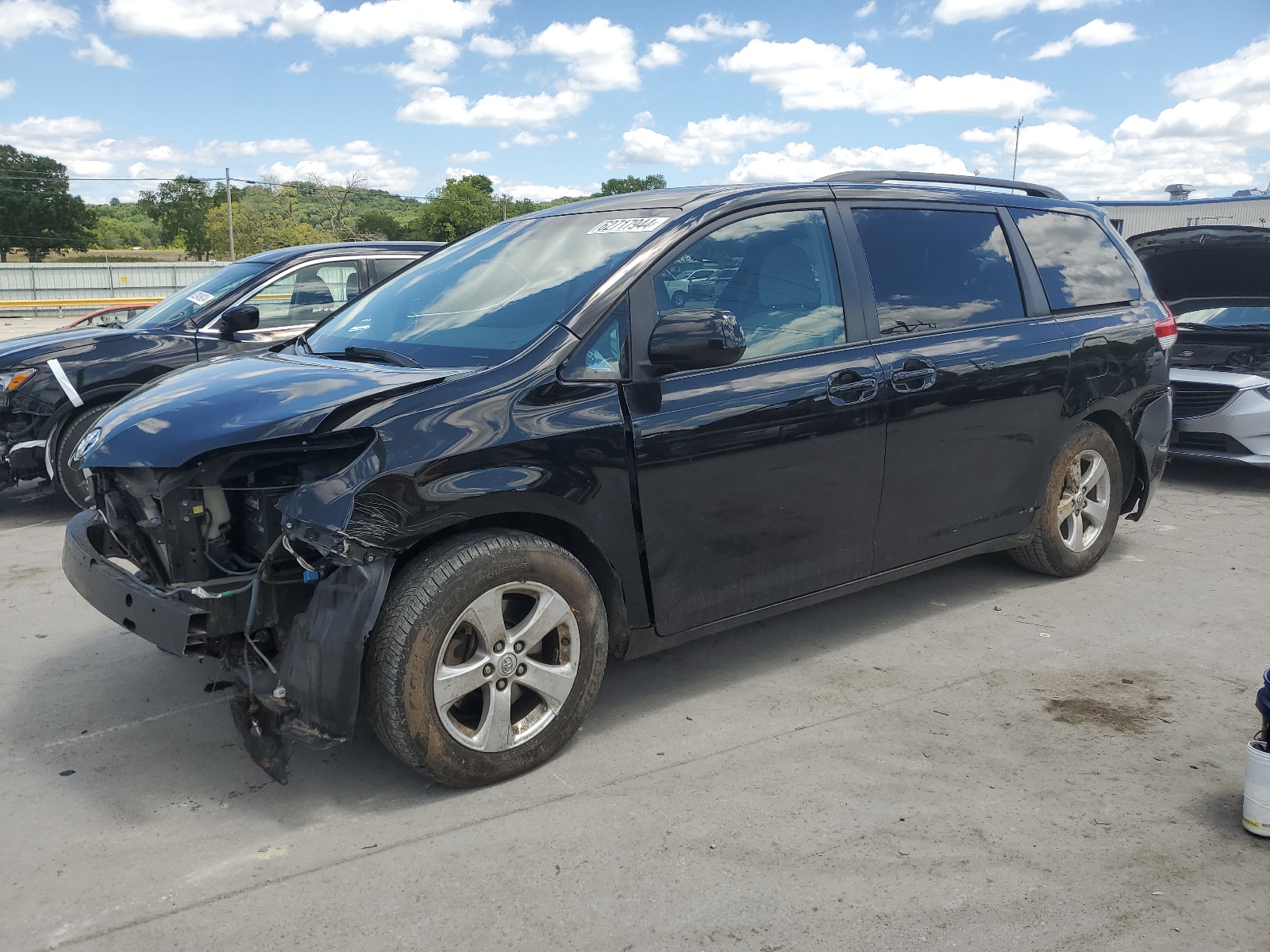 2014 Toyota Sienna Le vin: 5TDKK3DC4ES483344