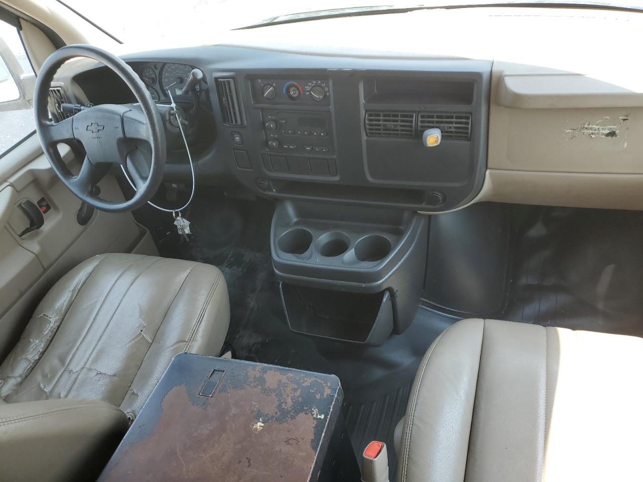 2006 Chevrolet Express G2500 VIN: 1GCGG25V561180170 Lot: 61958194