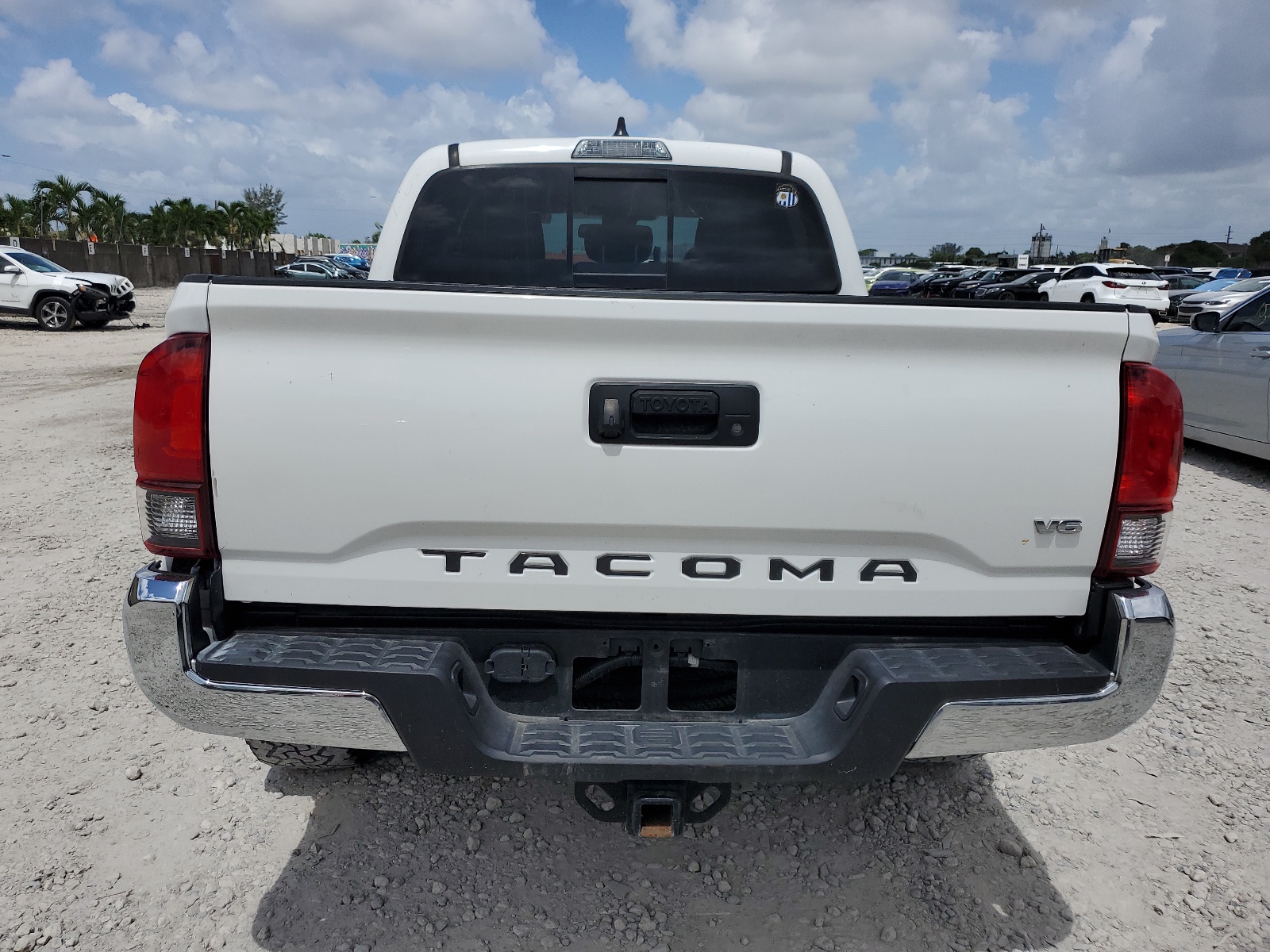 2021 Toyota Tacoma Double Cab vin: 3TMAZ5CN1MM158011