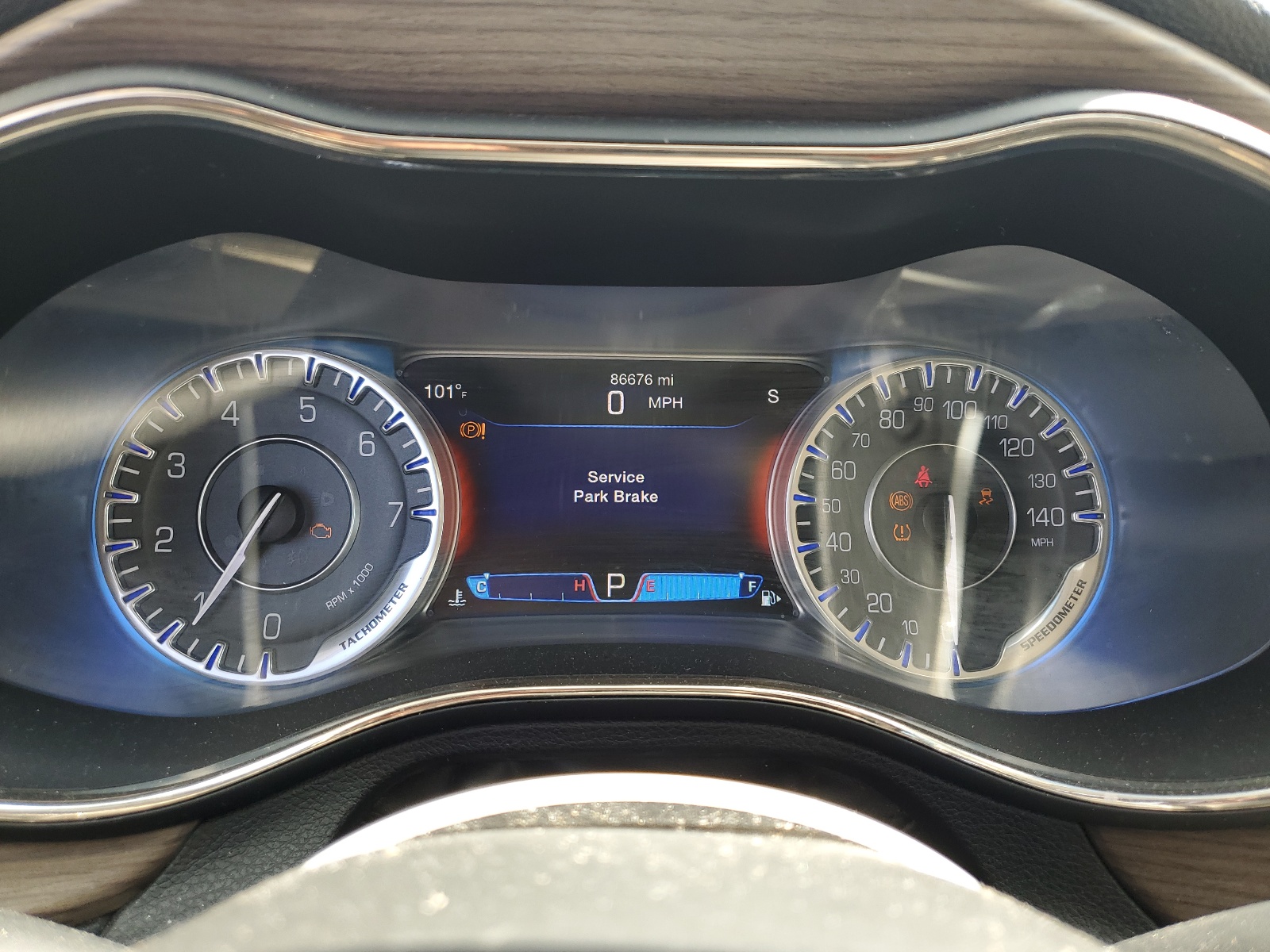 1C3CCCCB7FN546796 2015 Chrysler 200 C