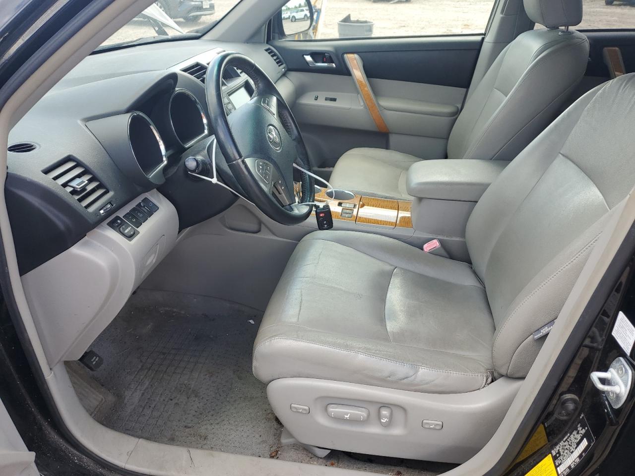 2008 Toyota Highlander Hybrid Limited VIN: JTEEW44A582015670 Lot: 62731804