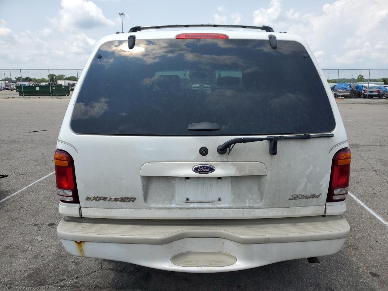 1999 Ford Explorer VIN: 1FMZU34E1XZA24327 Lot: 64212574