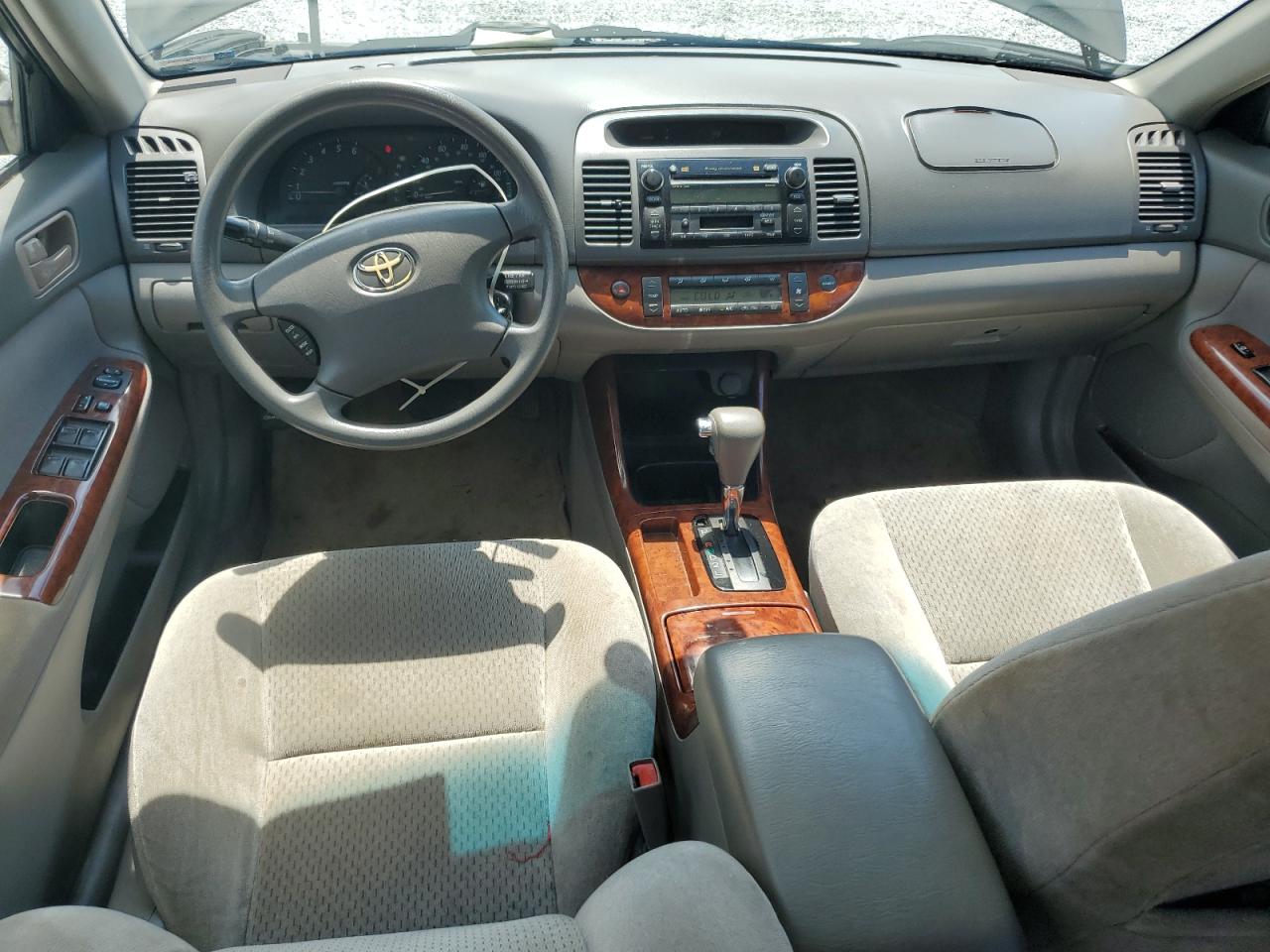 2003 Toyota Camry Le VIN: 4T1BE32KX3U701096 Lot: 61864474