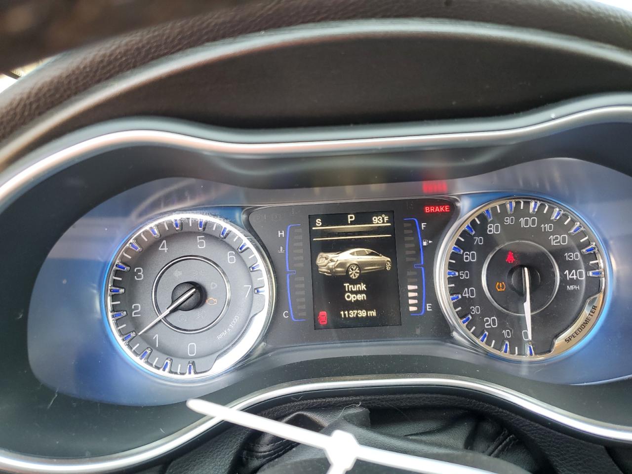 2015 Chrysler 200 Limited VIN: 1C3CCCAB0FN710487 Lot: 64653004