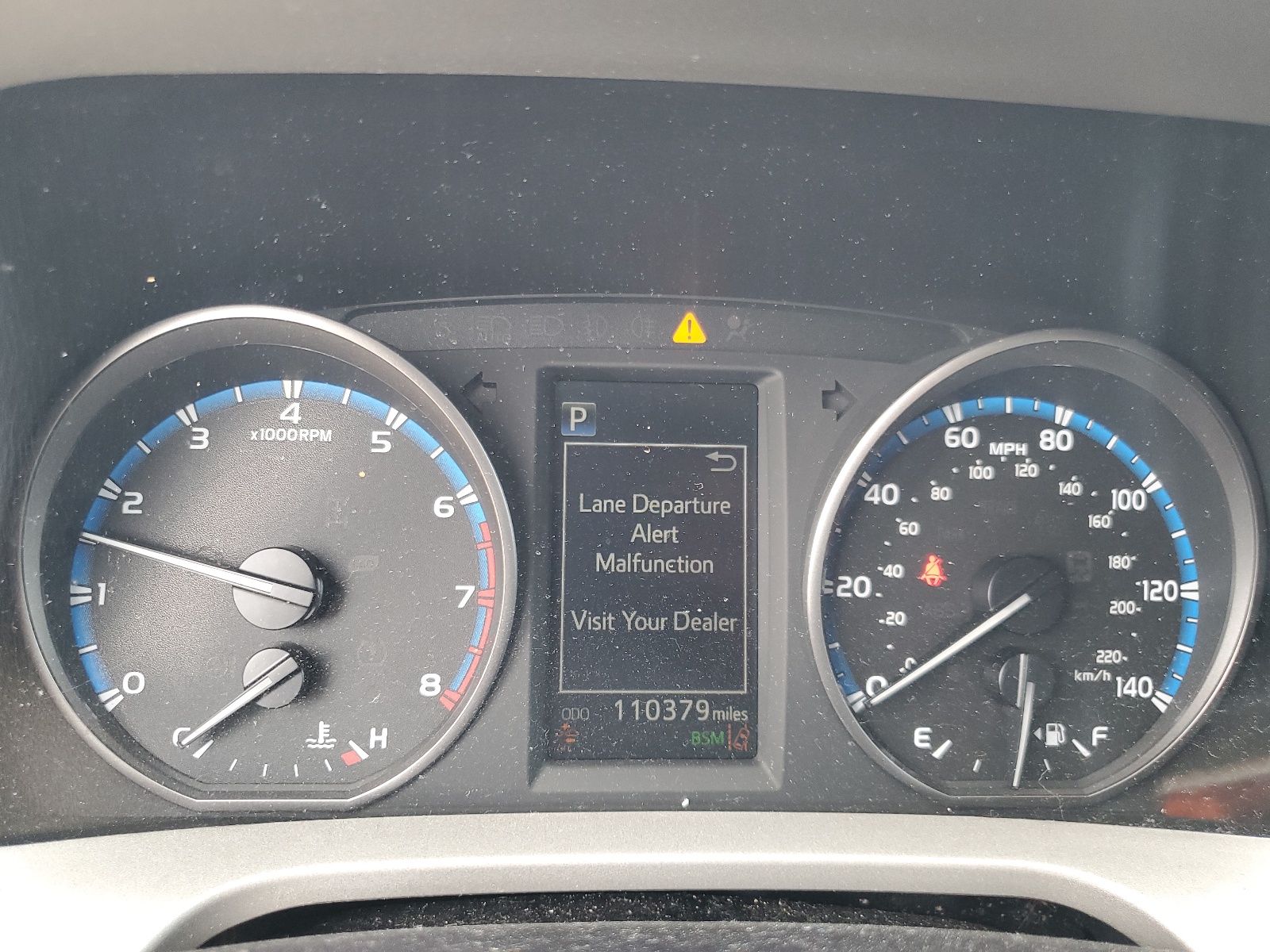 2T3WFREV6JW482214 2018 Toyota Rav4 Adventure