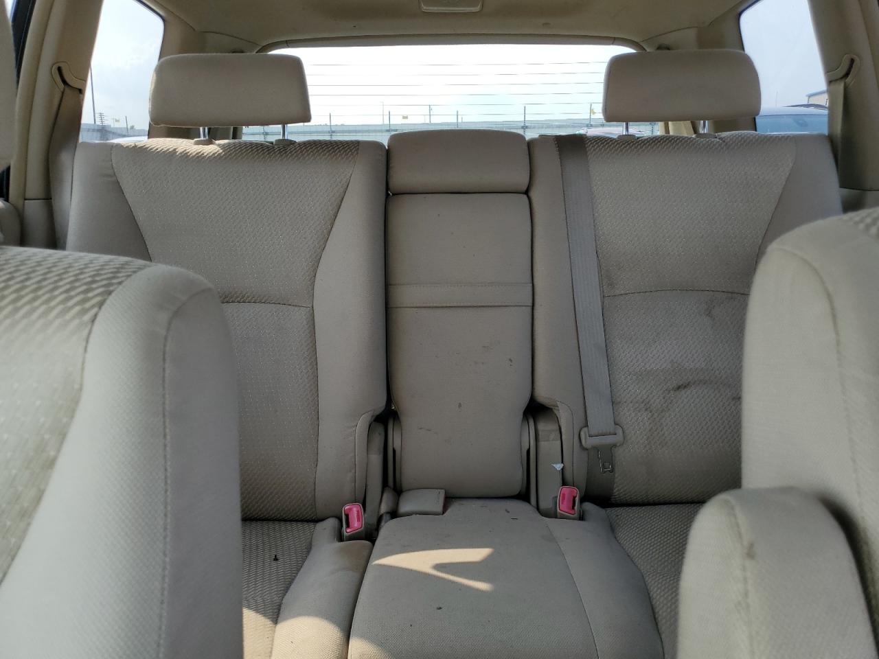 2004 Toyota Highlander Base VIN: JTEDP21A040032464 Lot: 63829034